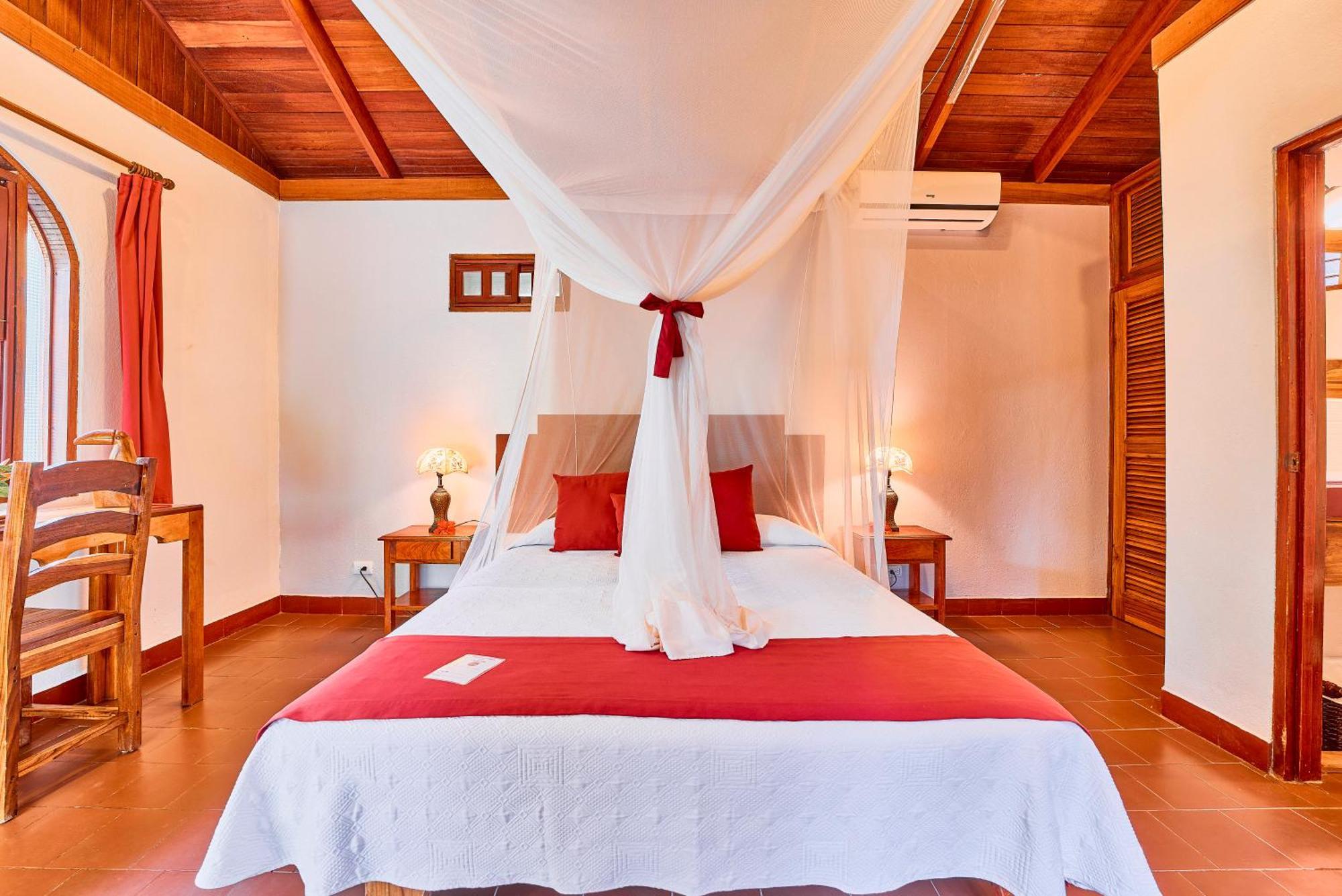 Hotel El Encanto Cahuita Esterno foto